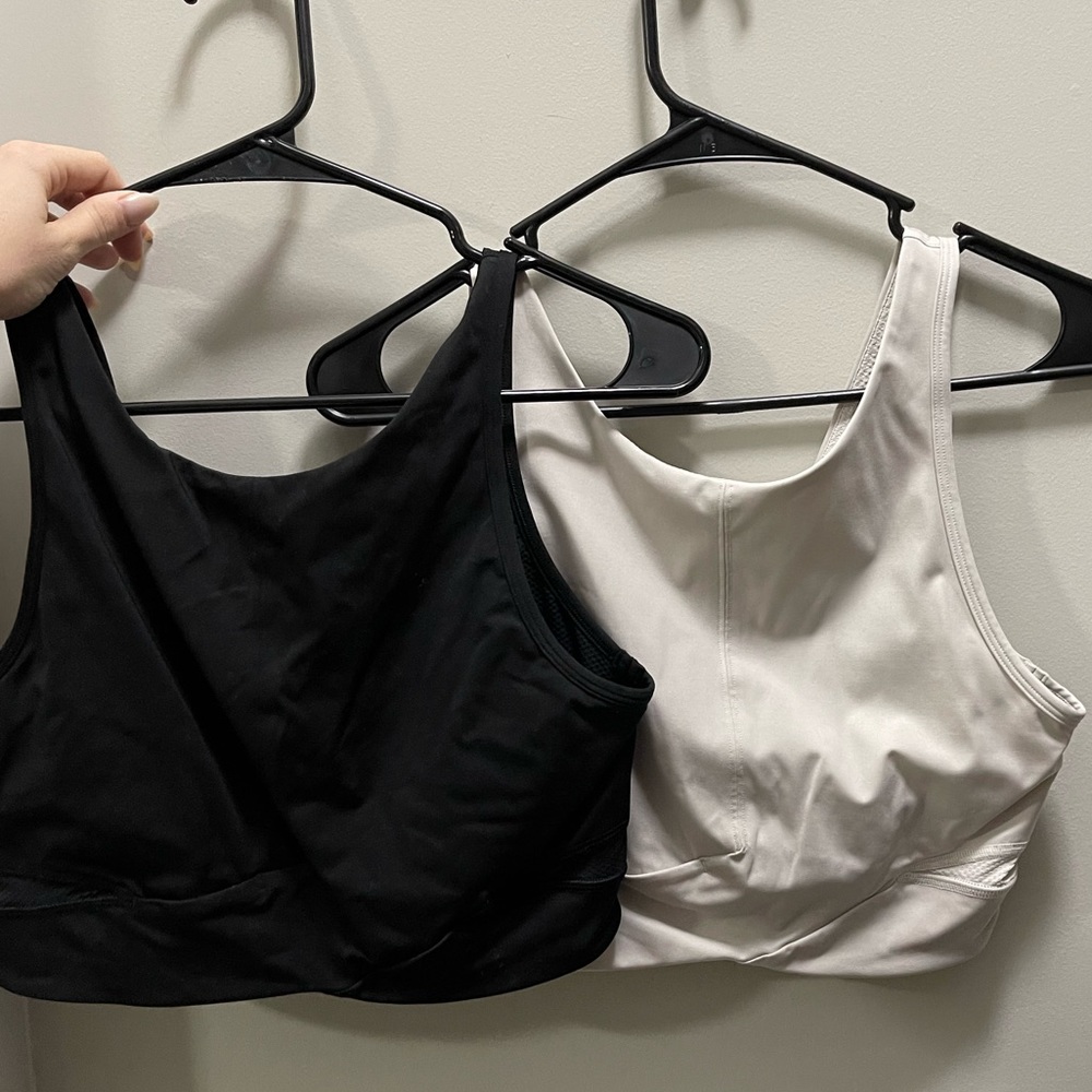 2 tops! Lululemon crop top / bra size 10